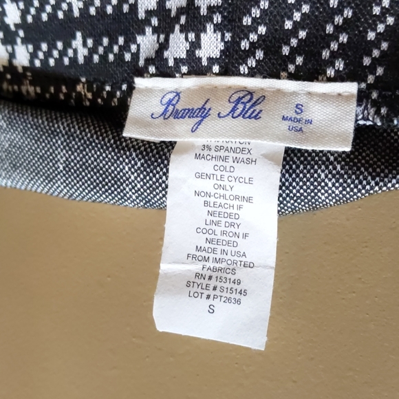 Stretchy black and white plaid skirt - Picture 4 of 4